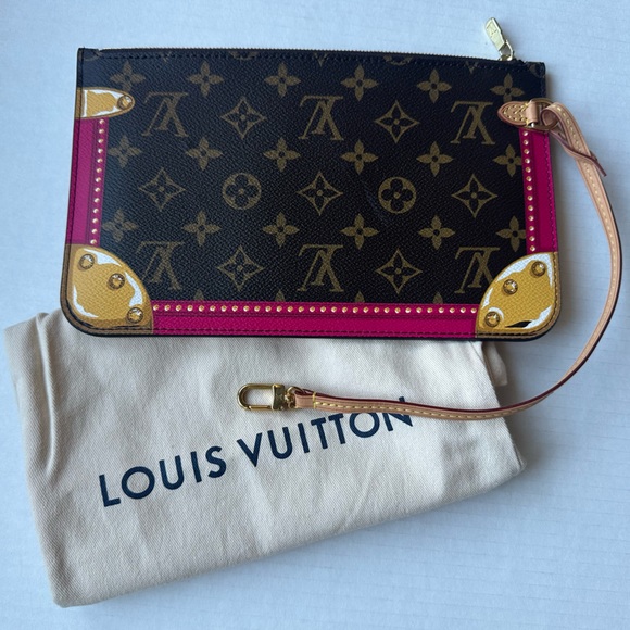 Louis Vuitton Pochette Monogram Tromp L'oeil Screen LIMITED EDITION SUMMER TRUNK - Picture 2 of 14